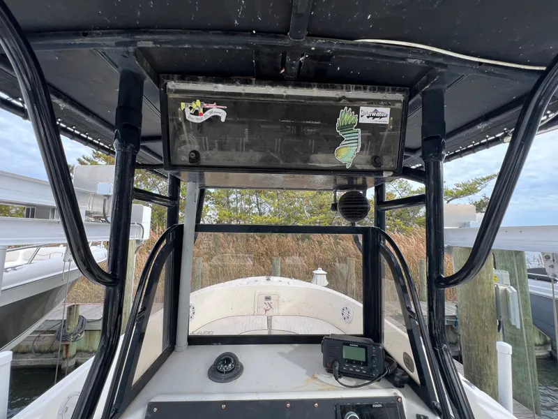 Slide: The Image of Mako 232 Center Console 2001 - 12