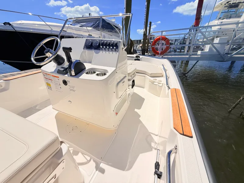 Slide: The Image of Boston Whaler 190 Montauk 2027 - 36