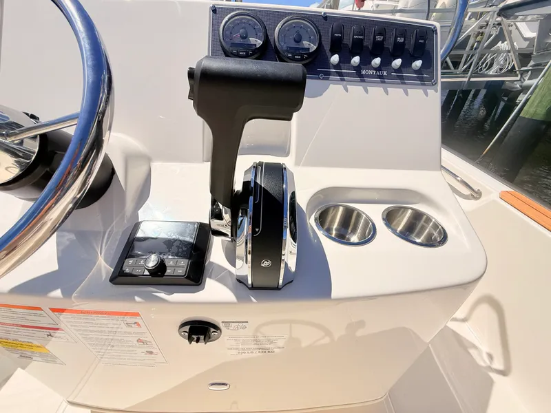 Slide: The Image of Boston Whaler 190 Montauk 2027 - 29