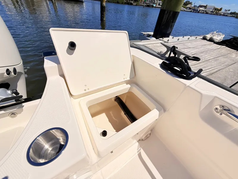 Slide: The Image of Boston Whaler 190 Montauk 2027 - 22
