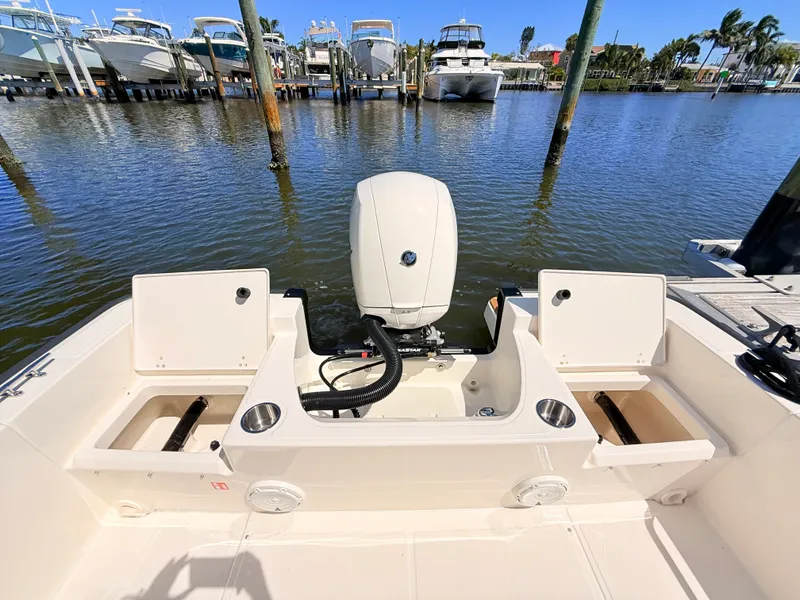 Slide: The Image of Boston Whaler 190 Montauk 2027 - 21