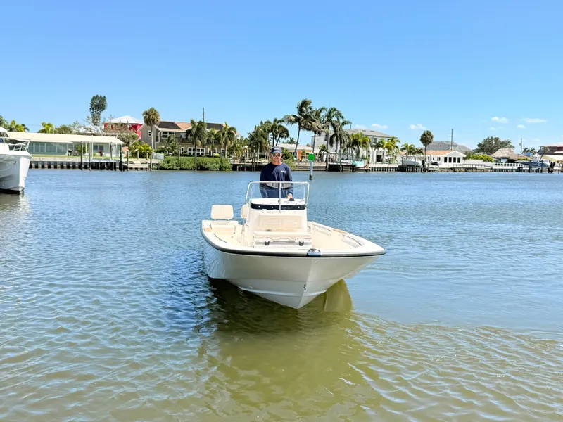 Slide: The Image of Boston Whaler 190 Montauk 2027 - 6