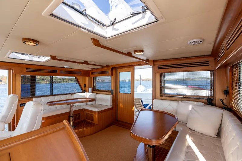 Slide: The Image of Marlow 72 GRIFFIN - Command Bridge - 23