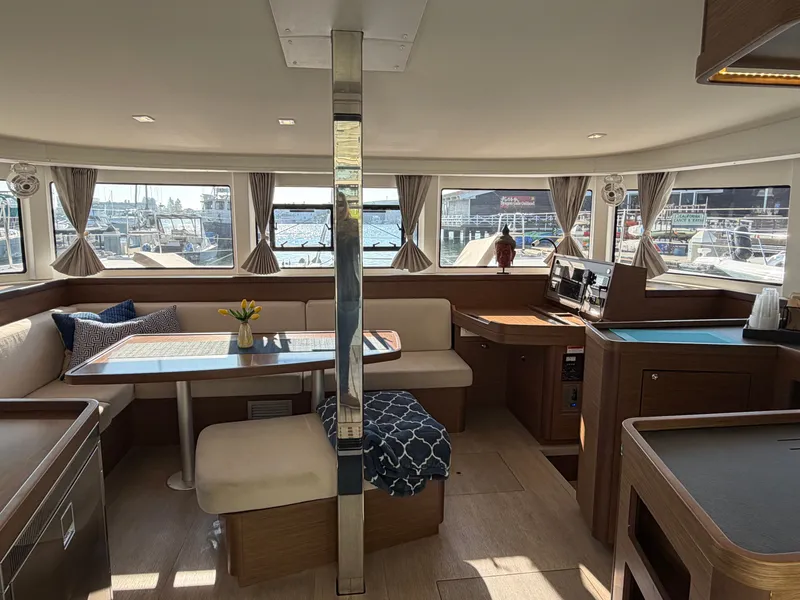 Slide: The Image of Lagoon 42 2021 - 17