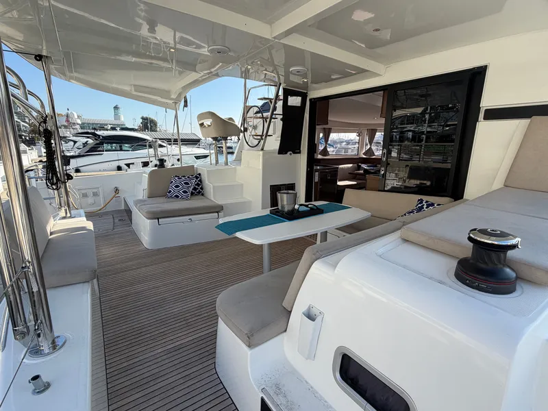 Slide: The Image of Lagoon 42 2021 - 3