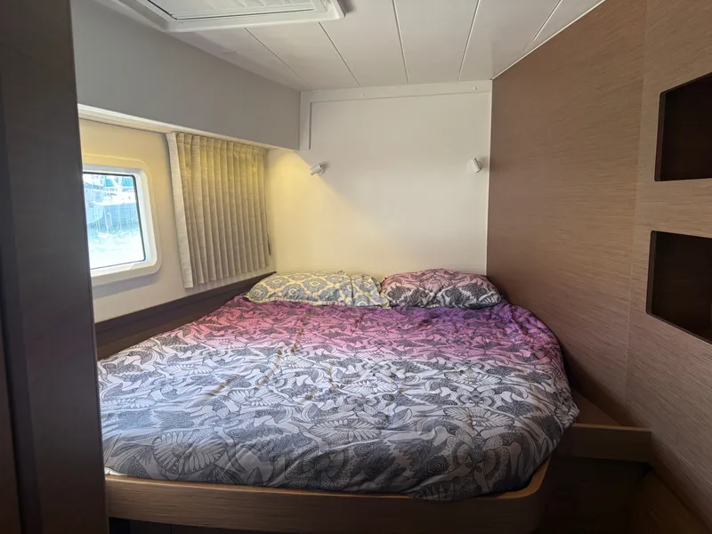 Slide: The Image of Lagoon 42 2021 - 32