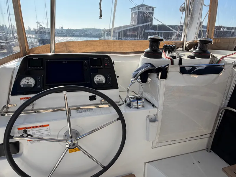 Slide: The Image of Lagoon 42 2021 - 9