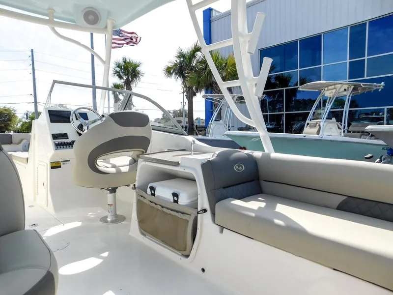 Slide: The Image of Key West Dual Console 239DFS 2025 - 10