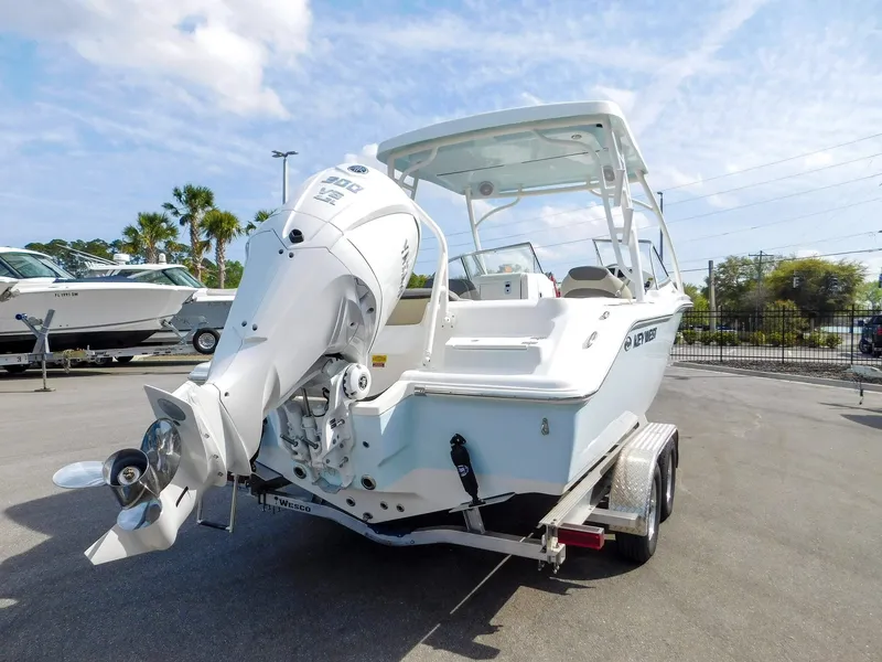 Slide: The Image of Key West Dual Console 239DFS 2025 - 3