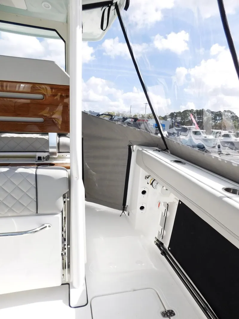 Slide: The Image of Pursuit Sport 288 2025 - 19