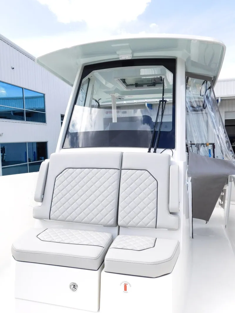 Slide: The Image of Pursuit Sport 288 2025 - 21