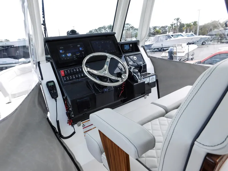 Slide: The Image of Pursuit Sport 288 2025 - 7