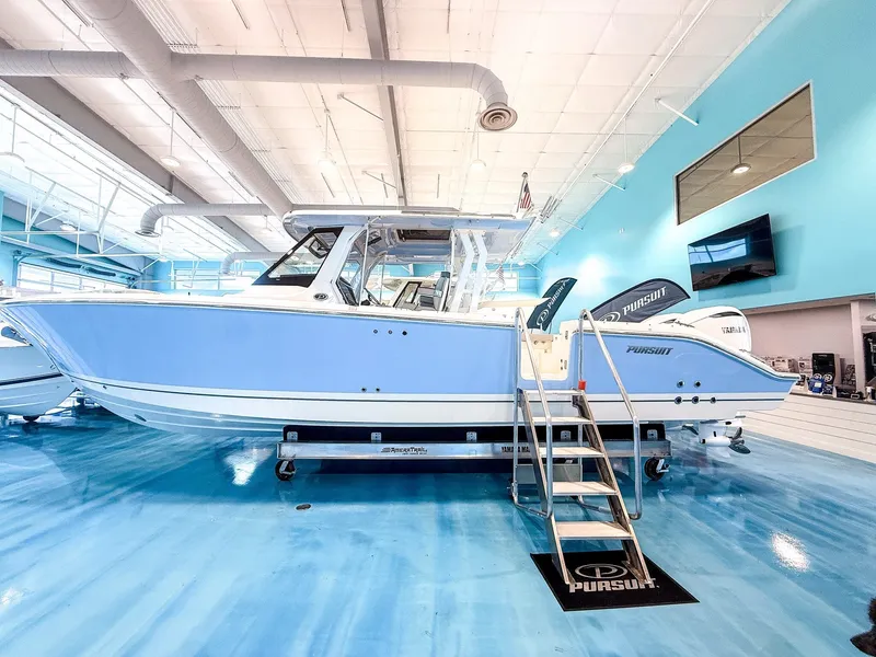 The Image of Pursuit Sport 328 2025 - 1