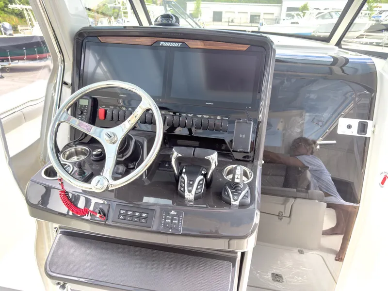 Slide: The Image of Pursuit Sport 328 2025 - 11