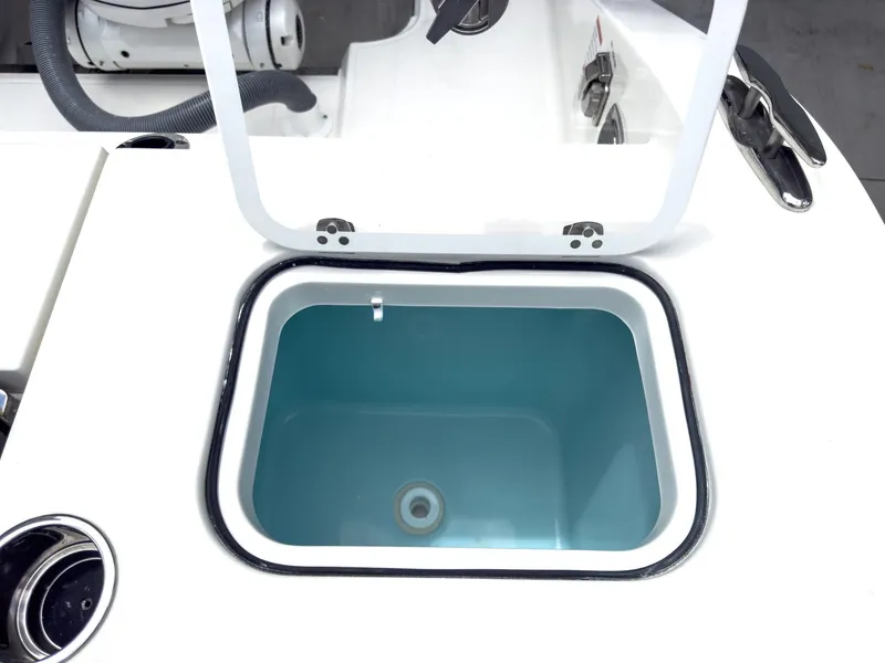 Slide: The Image of Pursuit Sport 328 2025 - 16