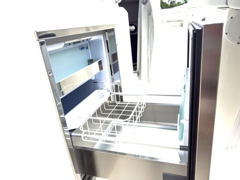 Slide: The Image of Pursuit Sport 328 2025 - 21