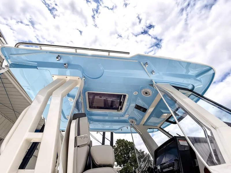 Slide: The Image of Pursuit Sport 328 2025 - 7