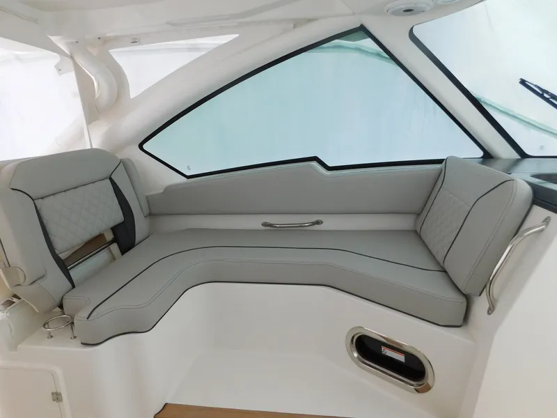 Slide: The Image of Pursuit DC 326 Dual Console 2025 - 18