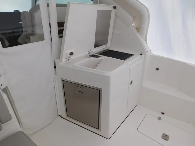 Slide: The Image of Pursuit DC 326 Dual Console 2025 - 7