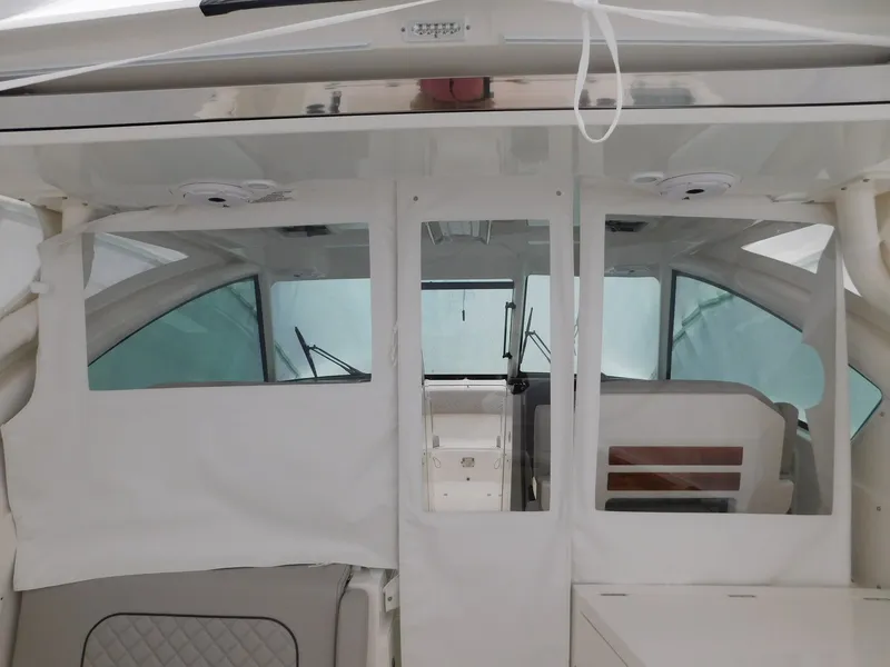 Slide: The Image of Pursuit DC 326 Dual Console 2025 - 8