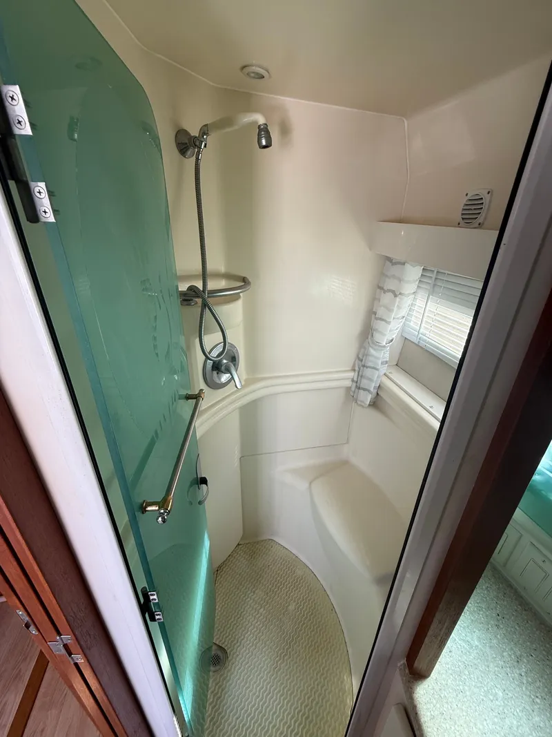 Slide: The Image of Carver 500 Cockpit Motor Yacht 1997 - 19