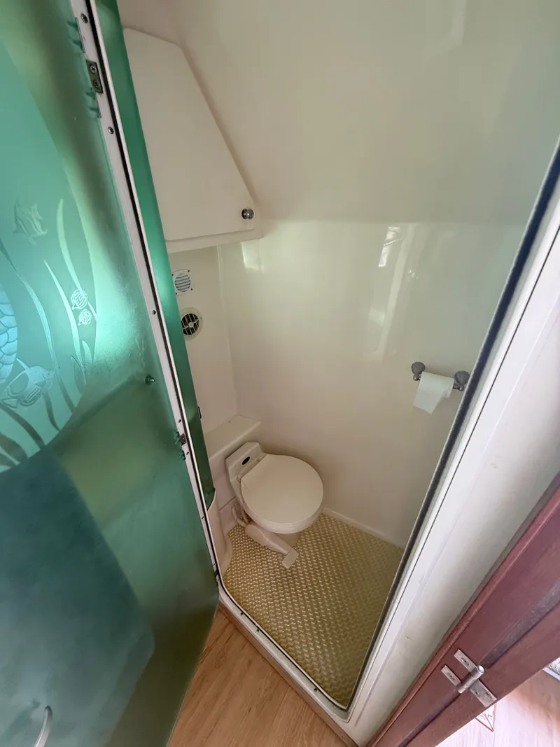 Slide: The Image of Carver Yachts 500 Cockpit Motor Yacht 1997 - 20