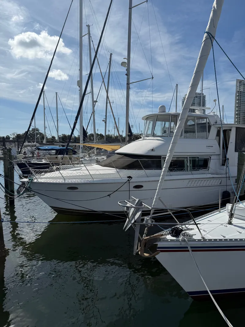 Slide: The Image of Carver Yachts 500 Cockpit Motor Yacht 1997 - 27