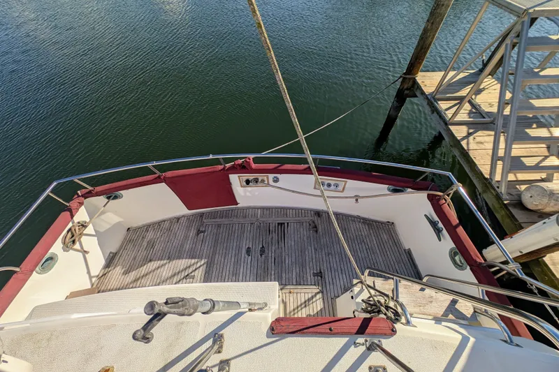 Slide: The Image of Aft Cockpit - 54