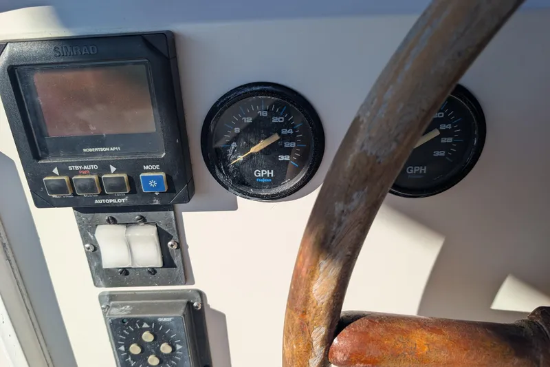 Slide: The Image of Flybridge Detail - 61