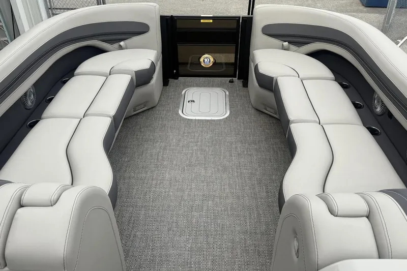 Slide: The Image of 2025 Barletta CORSA 25M boat interior with luxurious seating and modern design. - 7