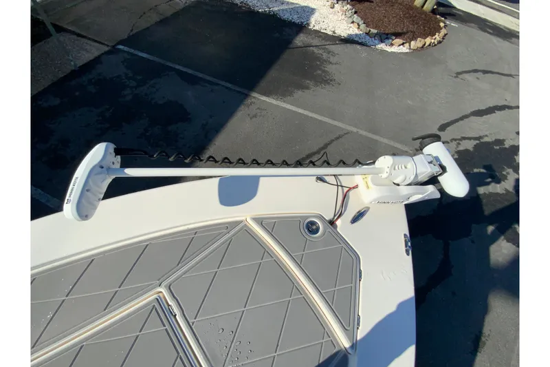 Slide: The Image of 2023 Pathfinder 2300 HPS boat with Minn Kota trolling motor on deck. - 27