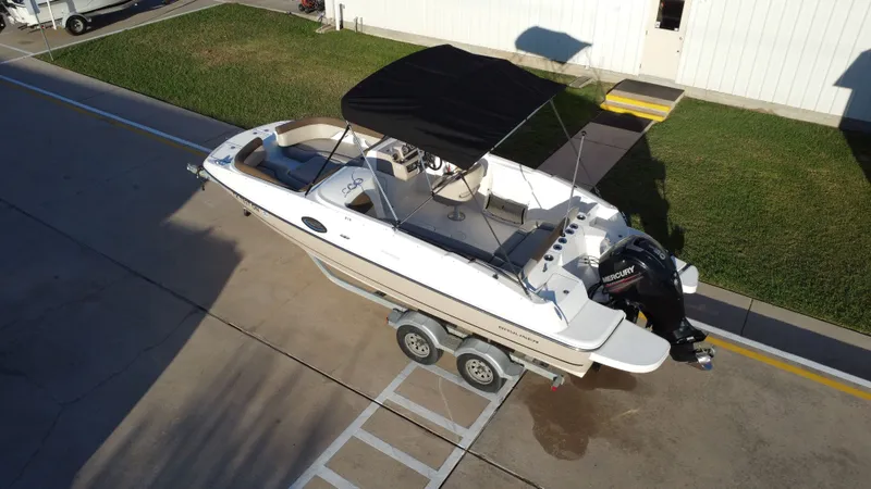 Slide: The Image of Bayliner 210 DB 2015 - 13