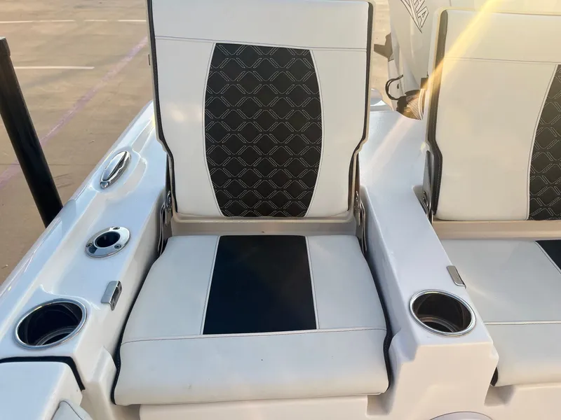 Slide: The Image of Tidewater 2500 Carolina Bay 2023 - 24