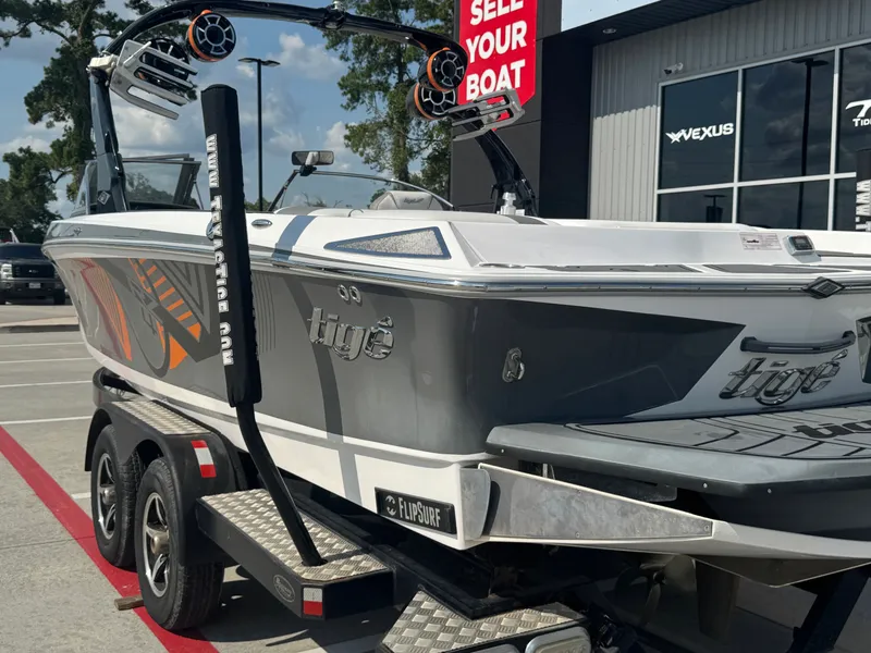 Slide: The Image of Tigé RZ4 2015 - 46