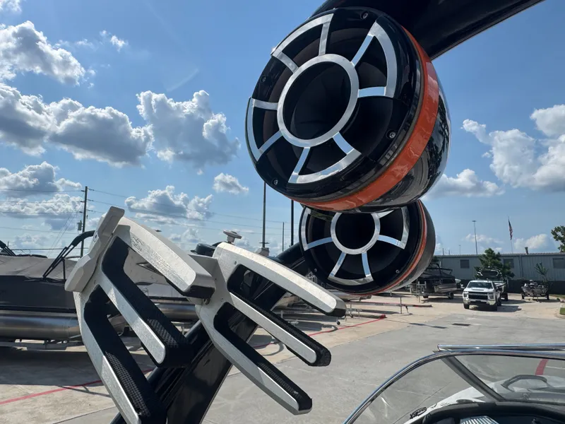 Slide: The Image of Tigé RZ4 2015 - 5