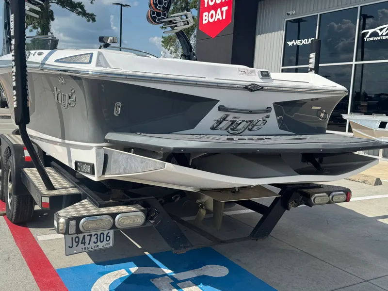 Slide: The Image of Tigé RZ4 2015 - 9