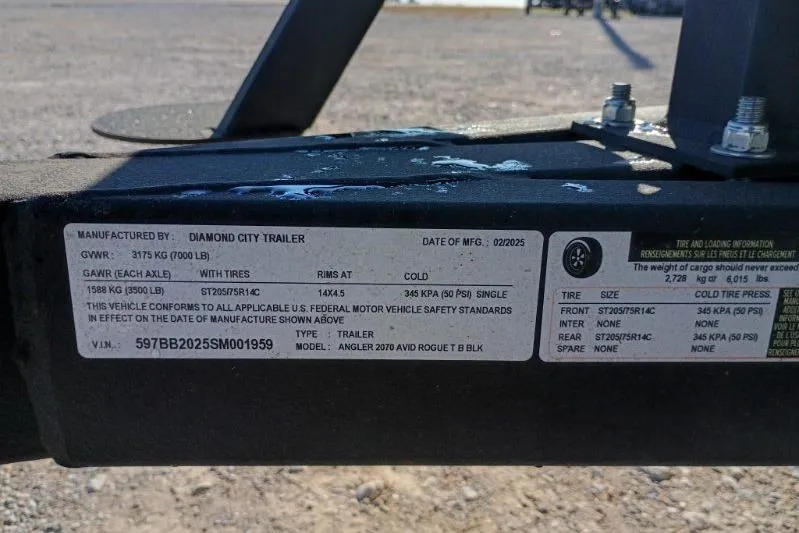 Slide: The Image of Label on a 2025 Avid 20 Rogue SC trailer detailing specifications and safety standards. - 10