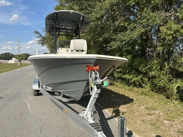 Slide: The Image of Carolina 24UE 2026 - 13