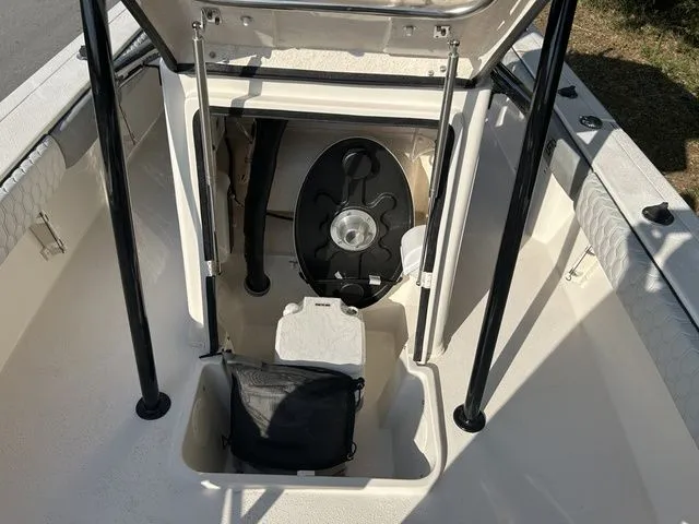 Slide: The Image of Carolina 24UE 2026 - 7