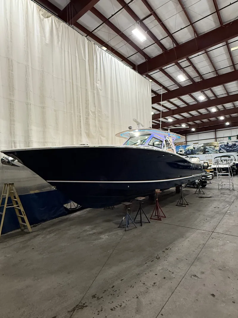 Slide: The Image of Scout 380 LXF 2018 - 2