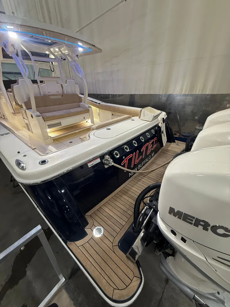 Slide: The Image of Scout 380 LXF 2018 - 4