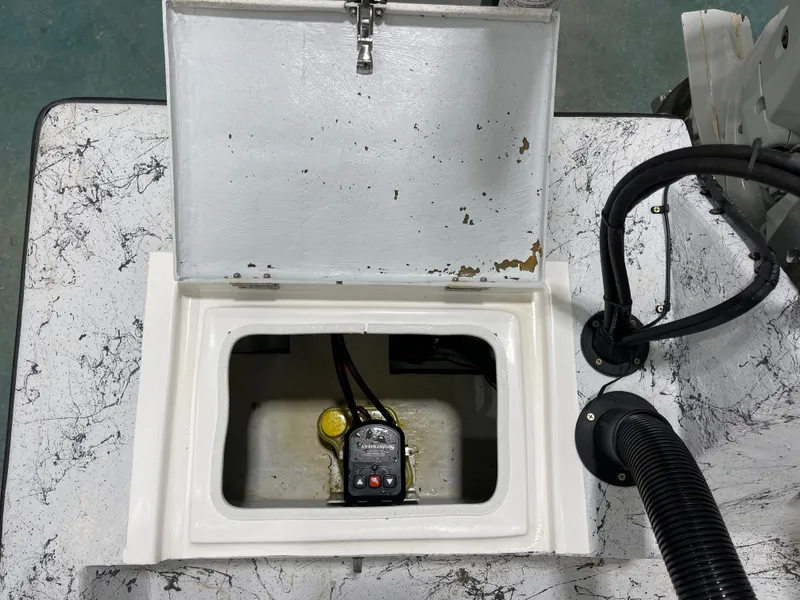 Slide: The Image of Shallow Master 18 SPORT 2022 - 22