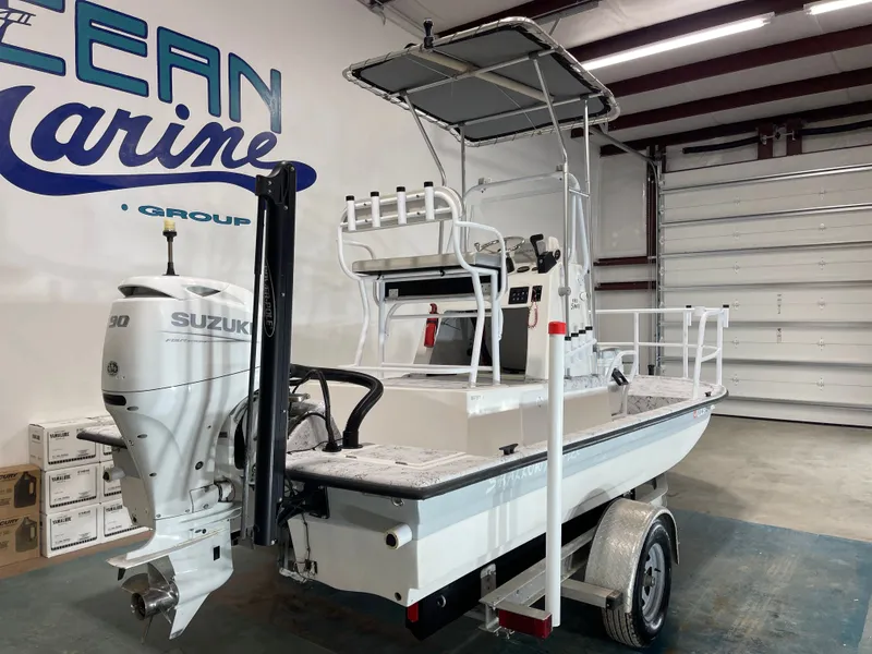 Slide: The Image of Shallow Master 18 SPORT 2022 - 8