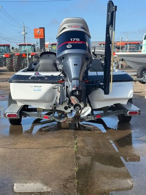 Slide: The Image of Skeeter TZX195 2014 - 6