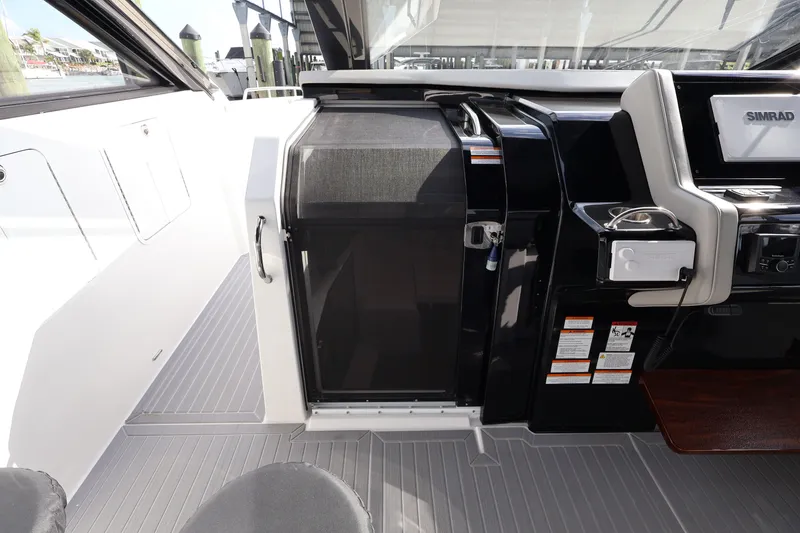 Slide: The Image of Cruisers 42 GLS OB 2026 - 28