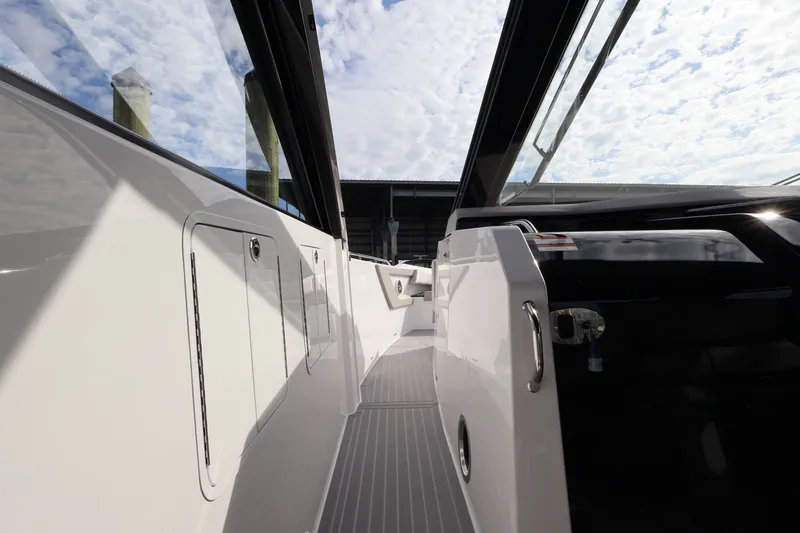 Slide: The Image of Cruisers 42 GLS OB 2026 - 40