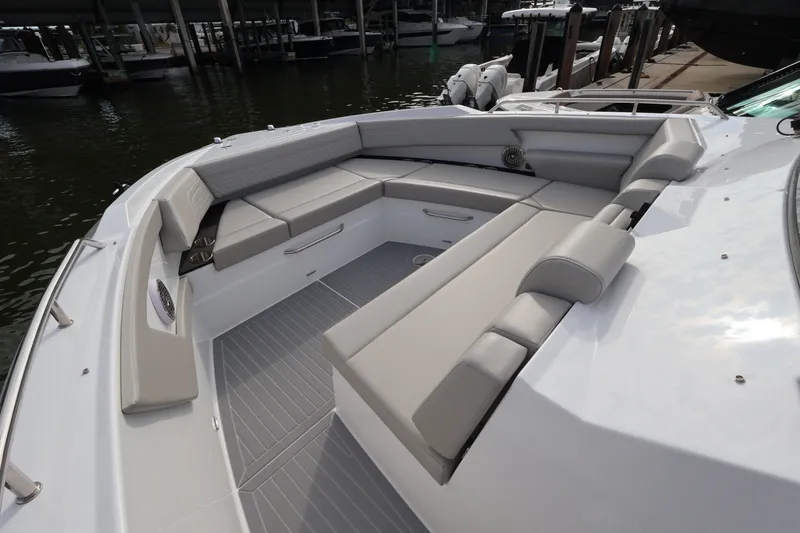 Slide: The Image of Cruisers 42 GLS OB 2026 - 41