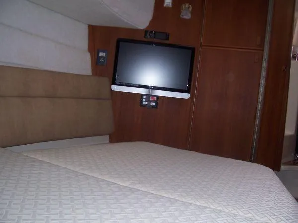 Slide: The Image of Interior of a 2010 Ranger Tugs R-29 yacht with a TV. - 22