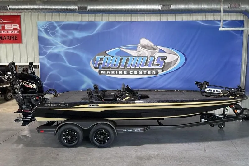 The Image of 2026 Skeeter ZXE21 boat displayed at Foothills Marine Center showroom. - 2