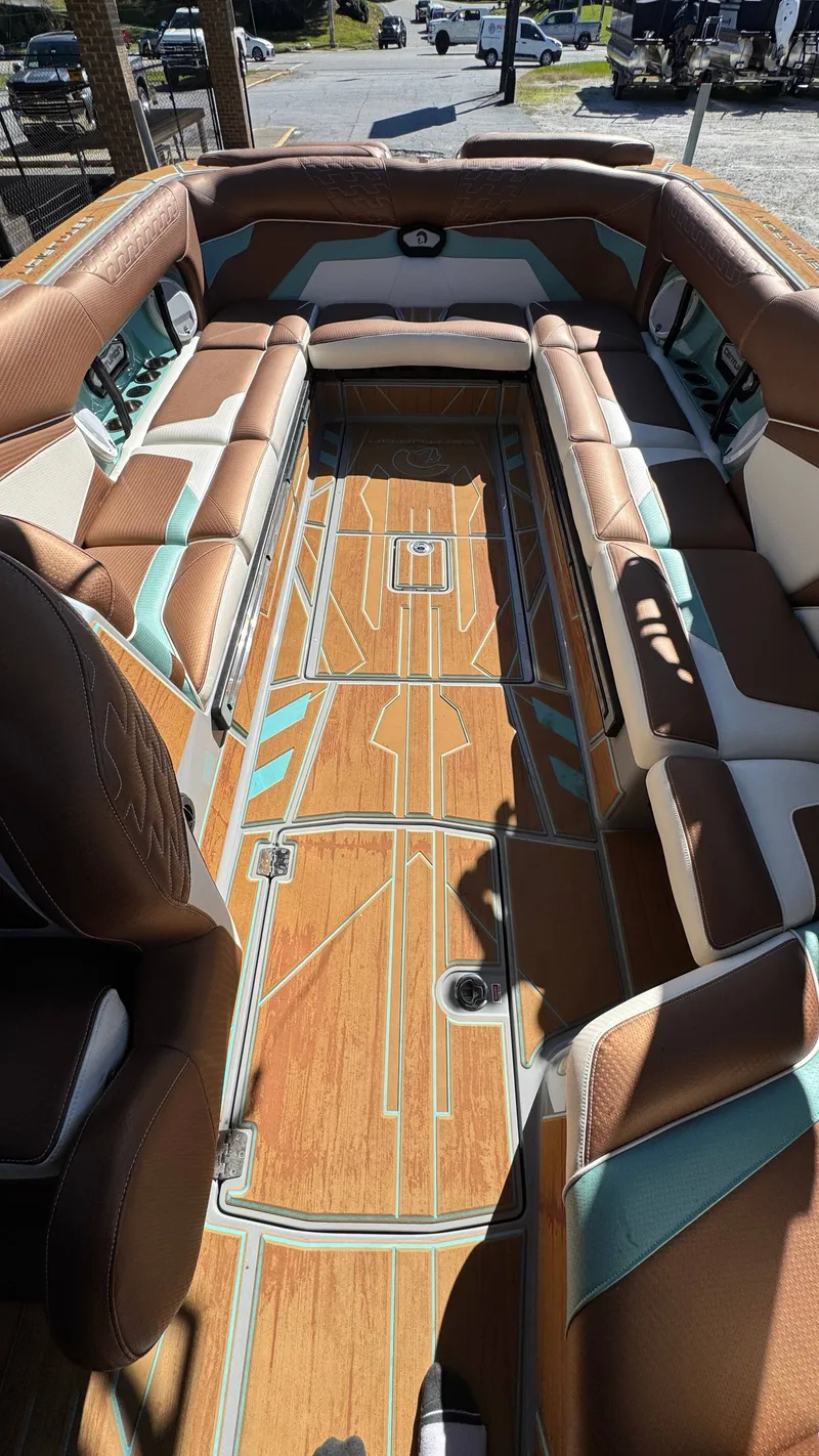 Slide: The Image of Centurion Ri265 2024 - 5